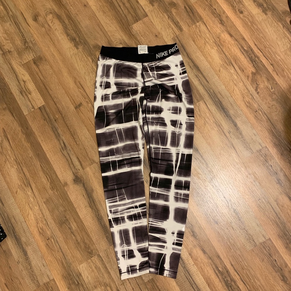 Nike pro leggings